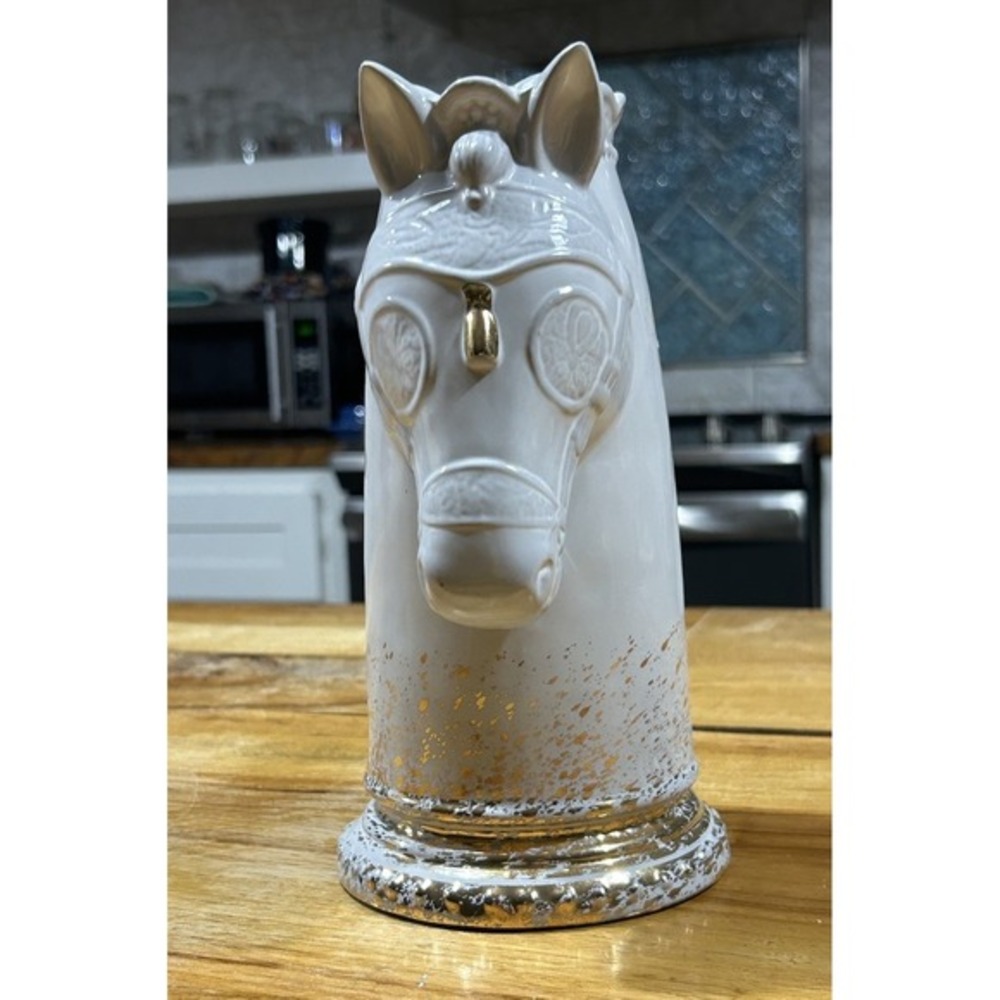 Anthropologie Vase Knight Horse Chess‎ Piece Retired White Gold